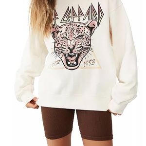 Sweatshirt